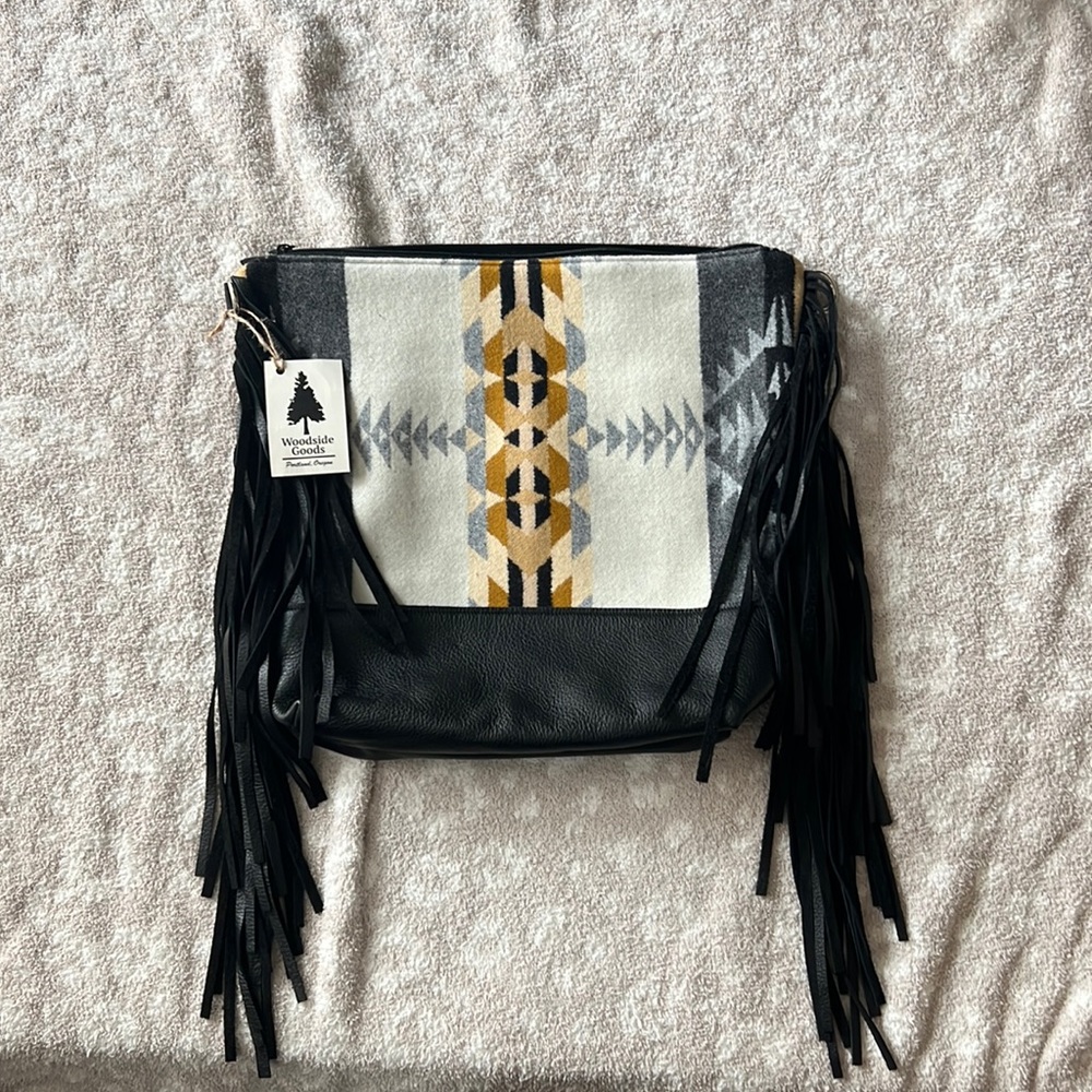 Large Fringe Crossbody Bag-Rancho Arroyo Silver-Black Leather fringe Bag - Picture 2 of 5